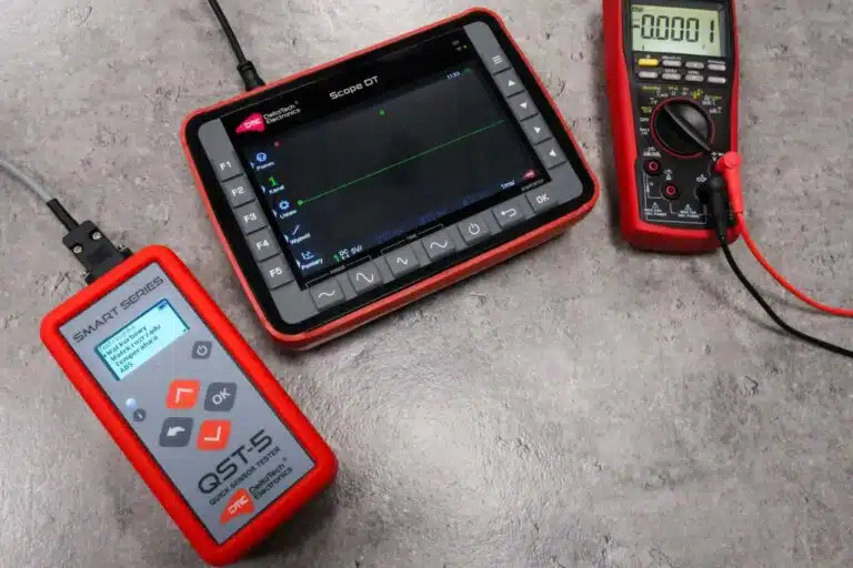 Tester czujników QST-5 i oscyloskop warsztatowy Scope DT.