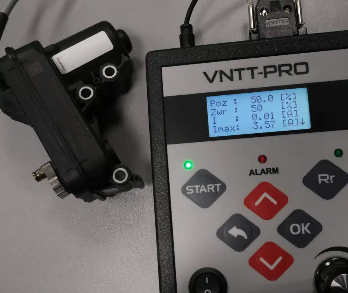 Tester VNTT-PRO daje możliwość wykrycia uszkodzenia turbosprężarki, a dokładniej, jej aktuatora. Aktuatory ustawiają łopatki zmiennej geometrii bądź otwierają zawory.